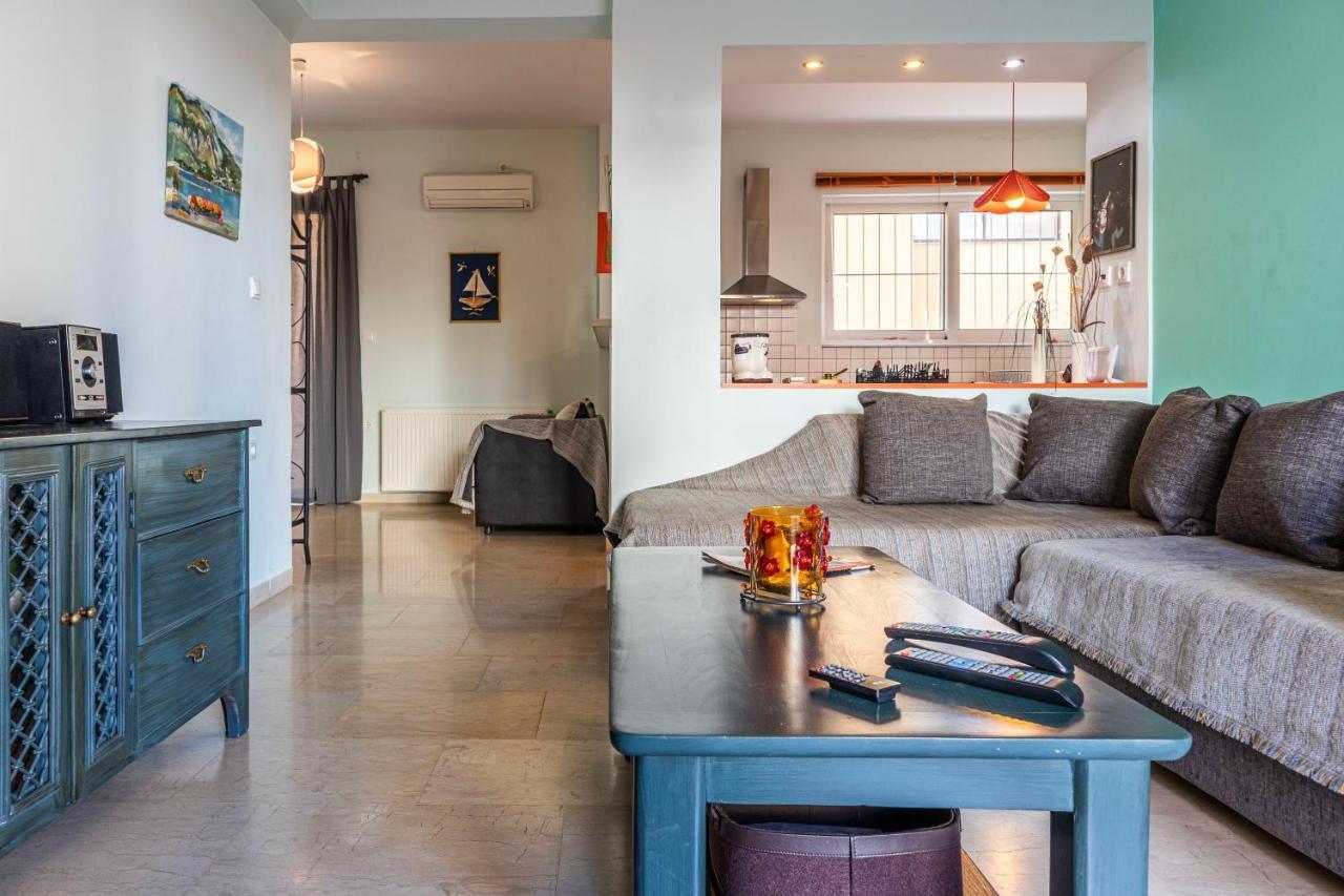 Erika's Oasis - Stylish Gem Inthe Heart Of History * Kalamata